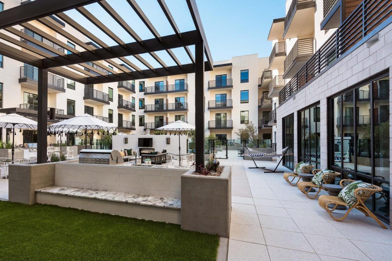 Sentral Old Town Aparthotel Scottsdale Exteriör bild