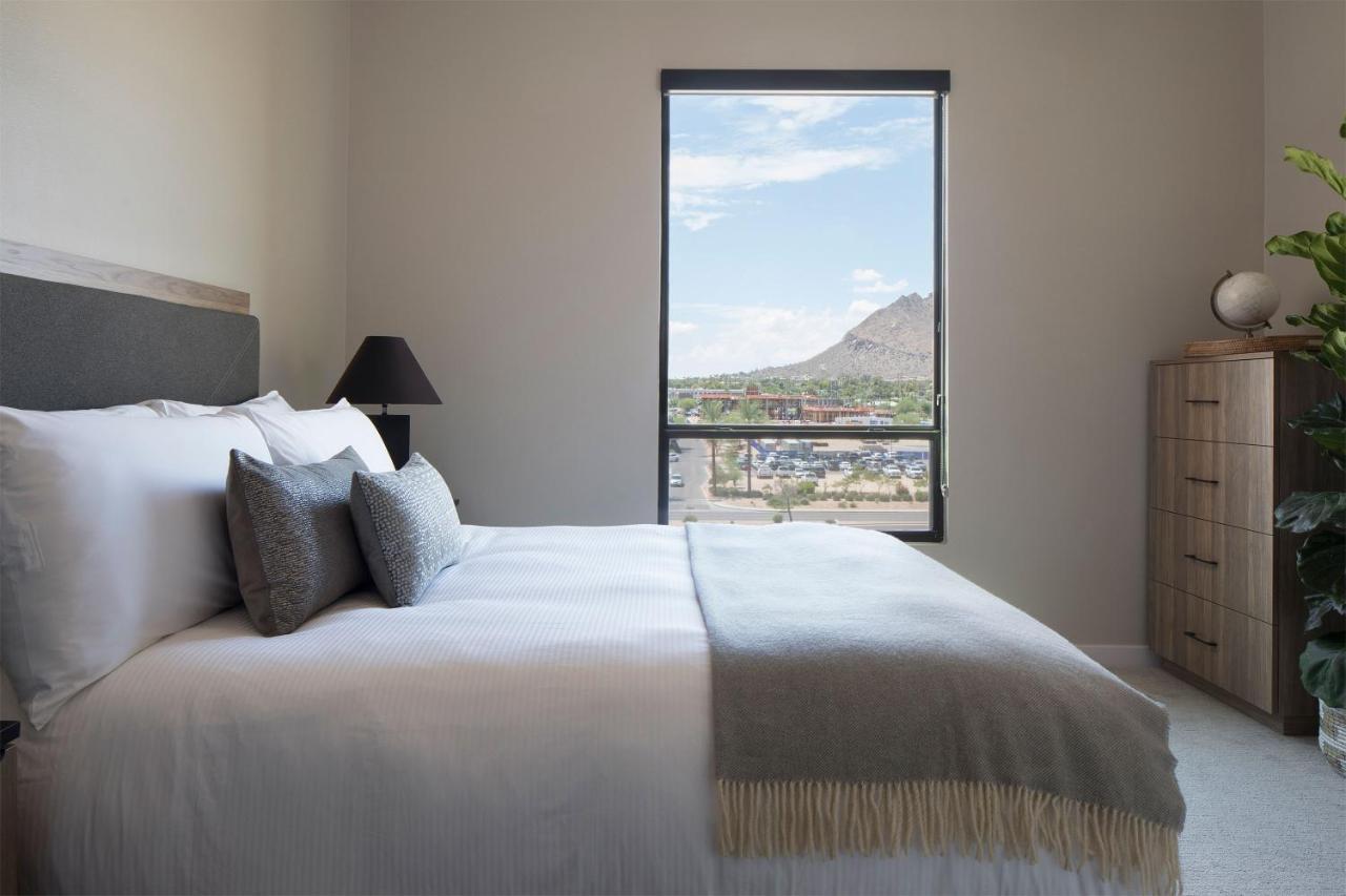 Sentral Old Town Aparthotel Scottsdale Rum bild