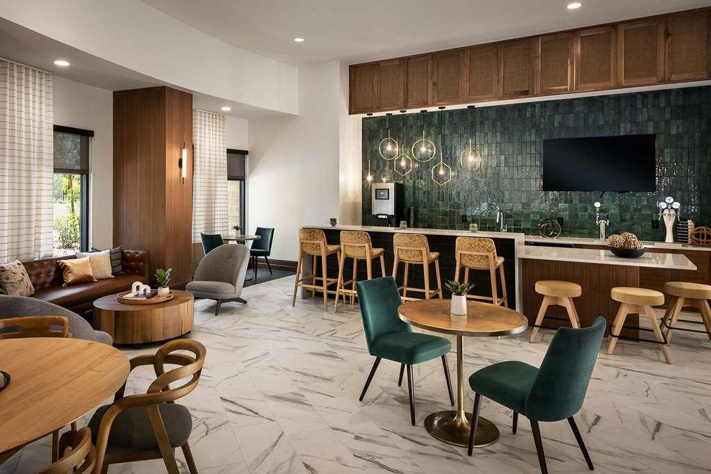 Sentral Old Town Aparthotel Scottsdale Restaurang bild
